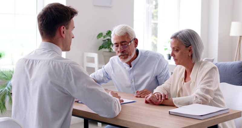 Tres claves para certificar el compromiso con las personas mayores