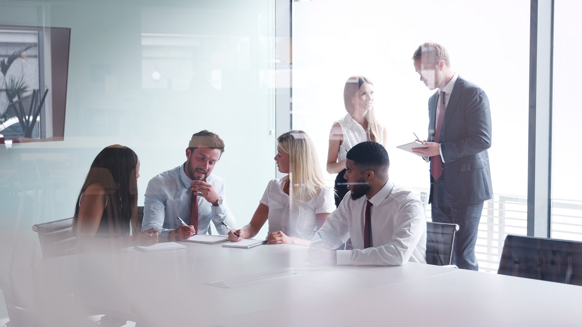 25 años al lado de las empresas